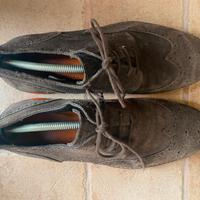 Scarpa stringata scamosciata