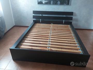 Letto matrimoniale con materasso