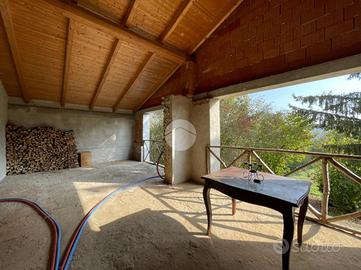 CASA SEMINDIPENDENTE A CORTIGLIONE