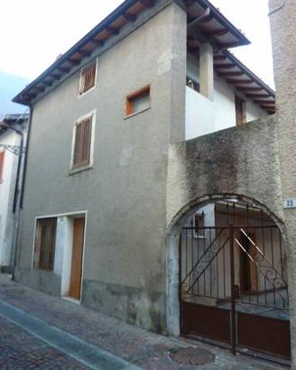 Immobile in asta di 185 m² con 4 locali a Ranzanic