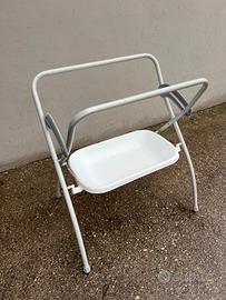 Supporto pieghevole per vaschetta neonato 