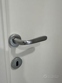 Maniglia porta interna rotonda