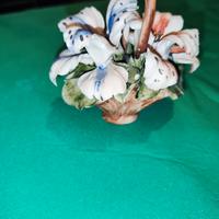 Oggetto in ceramica di Capodimonte 