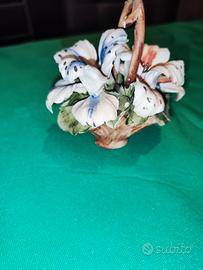 Oggetto in ceramica di Capodimonte 