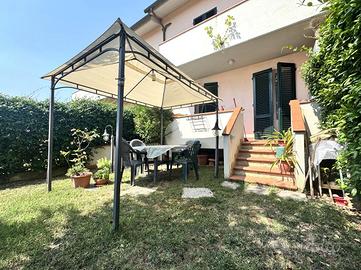 VILLA A SCHIERA A SAN CASCIANO IN VAL DI PESA
