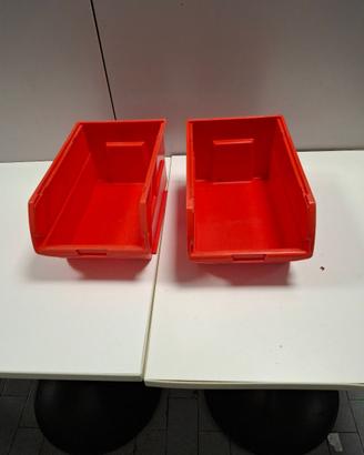 contenitori in plastica impilabili