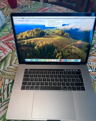 MacBook pro 2019 i7