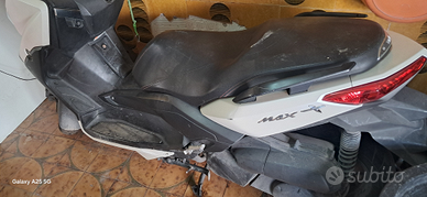 Yamaha xmax 250