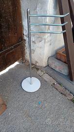 Piantana porta asciugamani