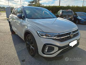 volkswagen-T-Roc R-line  2023