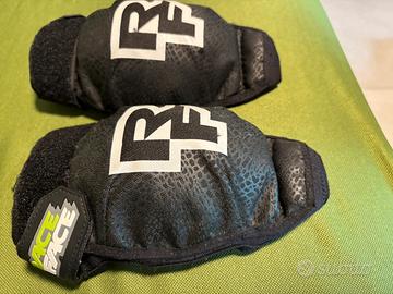 Gomitiere donna Race Face Khyber