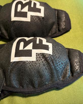 Gomitiere donna Race Face Khyber