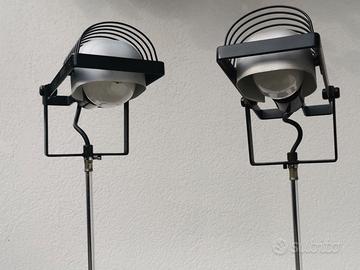 Coppia di Artemide Sintesi Cavalletto