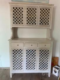 Credenza