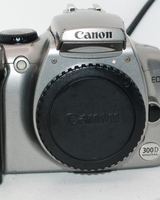 macchina fotografica reflex Canon EOS 300 D CCD