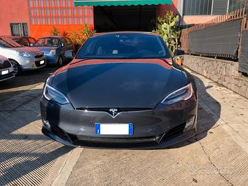Tesla Model S 100kWh Performance Dual Motor AWD