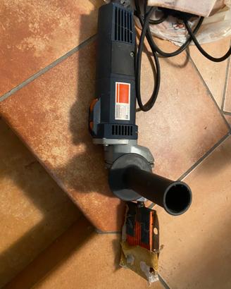 Smerigliatrice per finestre
