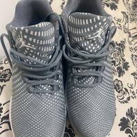 Scarpe basketball/indoor