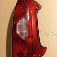 fanalino posteriore Destro