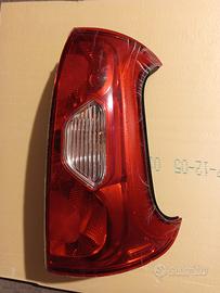 fanalino posteriore Destro