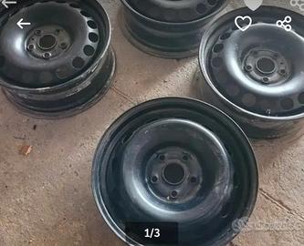 Cerchi in ferro di 16
Volkswagen Audi Seat Skoda