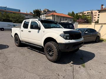 Nissan navara