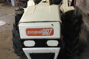 Trattore Pasquali con accessori