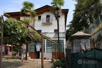 CASA SEMINDIPENDENTE A VIVERONE