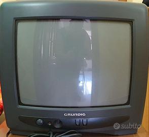 Tv GRUNDIG  14 " buono per vecchie console.