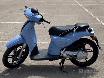 Aprilia Scarabeo 50 ultima versione 2020 Street