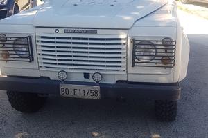 Defender 90 autocarro iscritto ASI