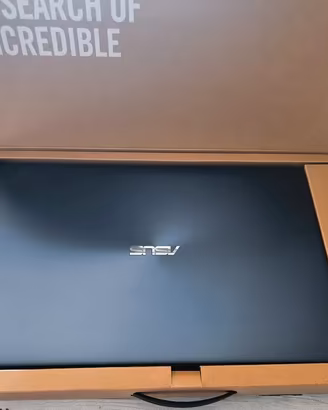 Asus VivoBook Azerty 17,3"/8 GB Ram/Ssd M2+Hdd