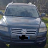 RICAMBI PER  Wolksvagen Touareg anno 2004 .
