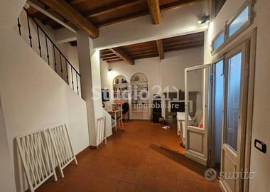 Villa di 110 m² con 4 locali a Figline e Incisa Va