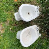 2 bidet con bellissime rubinetterie