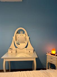 Toeletta con  specchio