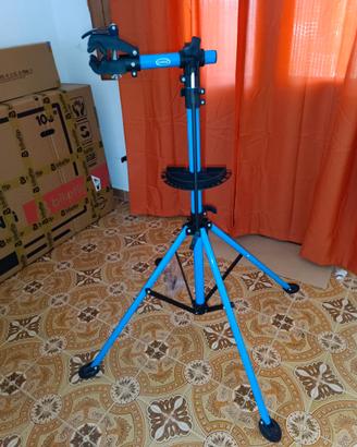 Cavalletto di montaggio per bicicletta come nuovo