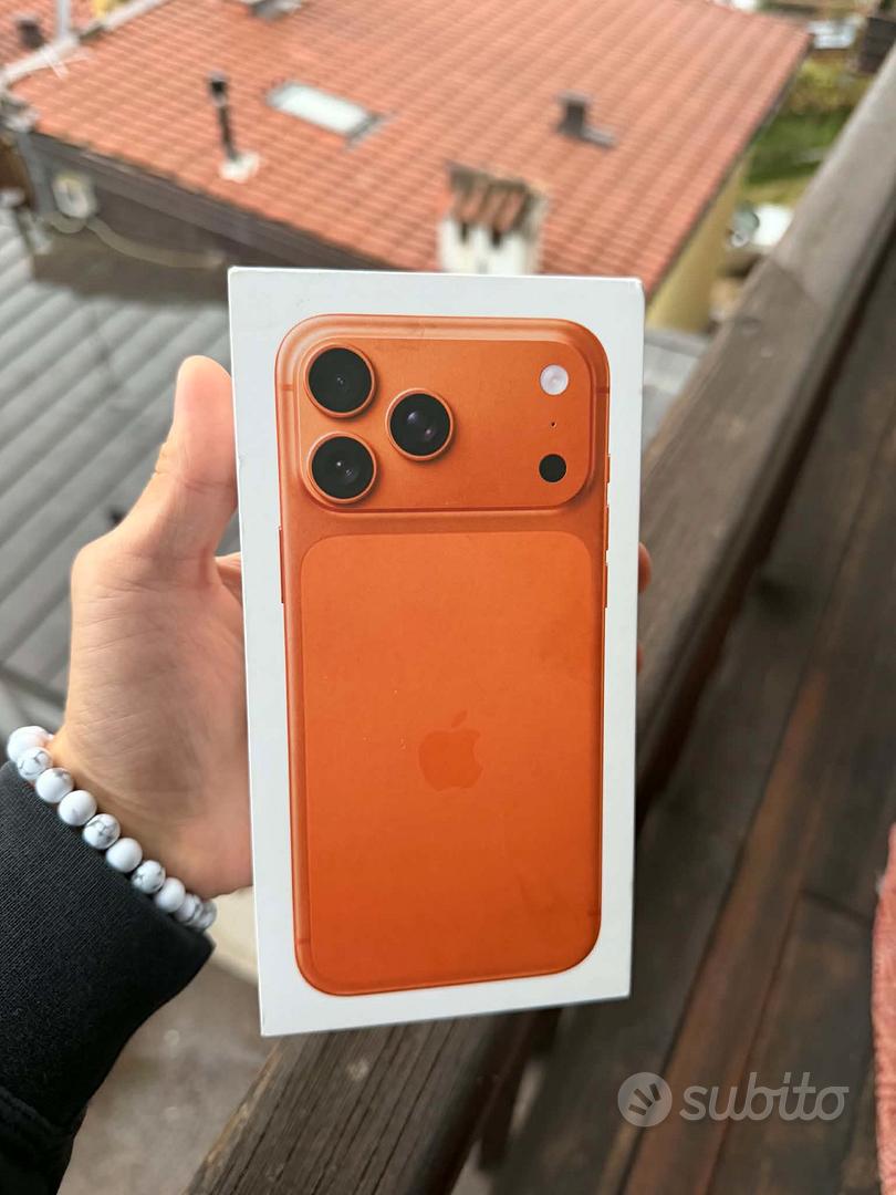 Vende Iphone 17 Pro Max Orange 512GB - Telefonia In vendita a Trento