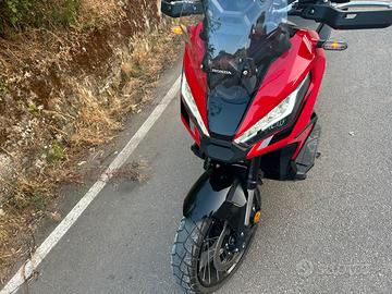 HONDA X-ADV 750 special edition zero sinistri