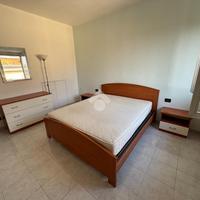 MONOLOCALE A LIMBIATE