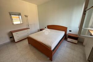 MONOLOCALE A LIMBIATE