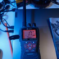 ricetrasmettitore marino Cobra HH350