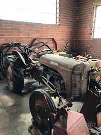 Trattore Ferguson TEH 20 benzina