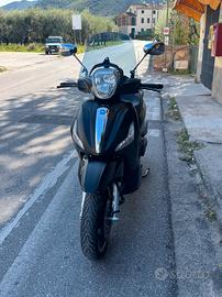 Piaggio Beverly 350 Police perfetto 