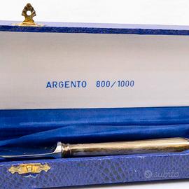 Co l tello taglia formaggio con scatola originale