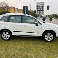 Forester 2.0i  benzina 150 cv
