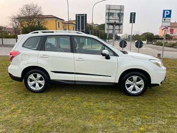 Forester 2.0i  benzina 150 cv