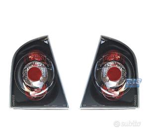 FANALI PER SKODA OCTAVIA SW. SFONDO NERO.