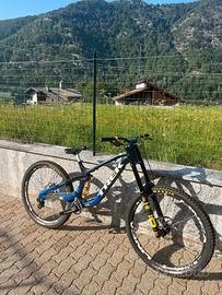 Trek session 9  (2024) taglia L (178 - 190 cm)