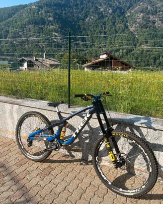 Trek session 9  (2024) taglia L (178 - 190 cm)